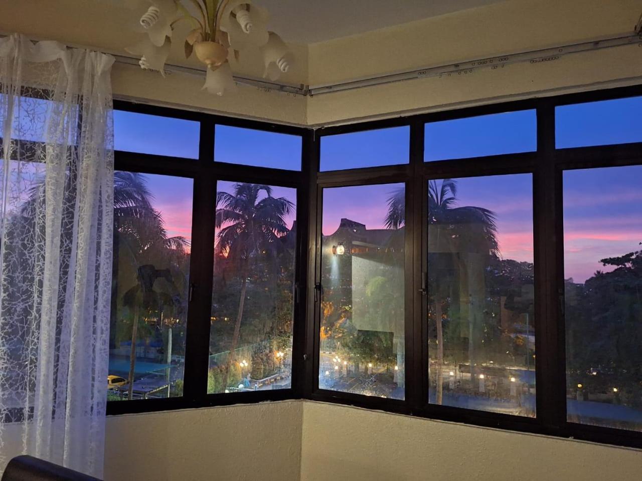 Seaput Srisayang Apartment บาตูเฟอริงกี ภายนอก รูปภาพ